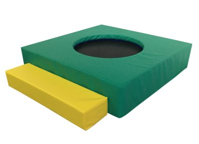 Trampolin z zaščito + stopnica